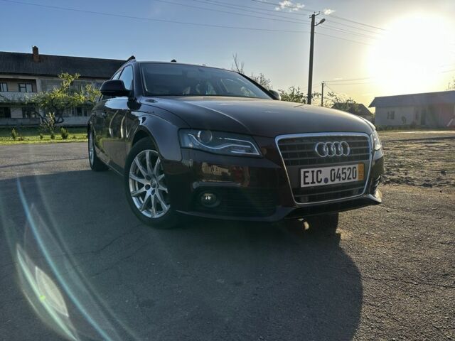 Червоний Ауді А4, об'ємом двигуна 1.8 л та пробігом 230 тис. км за 9000 $, фото 5 на Automoto.ua