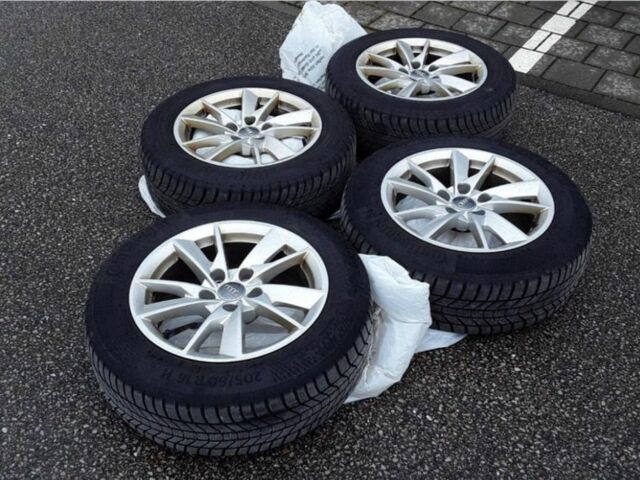 Красный Ауди А4, объемом двигателя 2 л и пробегом 205 тыс. км за 20990 $, фото 11 на Automoto.ua