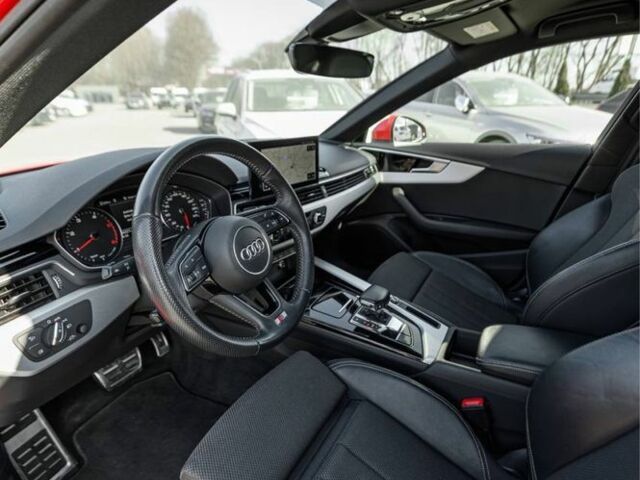 Красный Ауди А4, объемом двигателя 2 л и пробегом 205 тыс. км за 20990 $, фото 2 на Automoto.ua