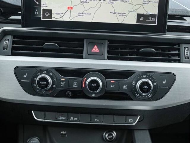 Красный Ауди А4, объемом двигателя 2 л и пробегом 205 тыс. км за 21990 $, фото 8 на Automoto.ua