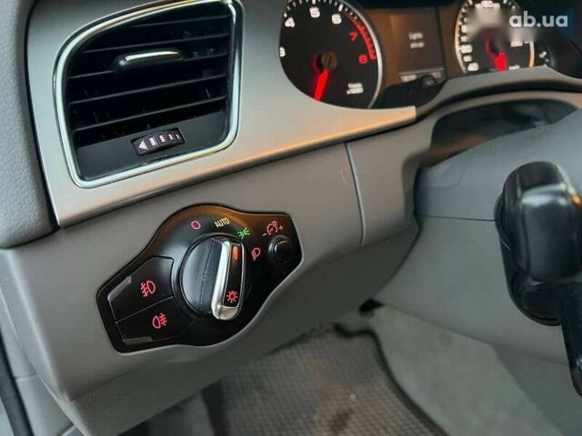 Ауди А4, объемом двигателя 2 л и пробегом 190 тыс. км за 8999 $, фото 14 на Automoto.ua