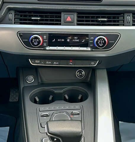 Ауди А4, объемом двигателя 2 л и пробегом 147 тыс. км за 20250 $, фото 12 на Automoto.ua