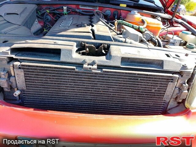 Ауди А4, объемом двигателя 1.8 л и пробегом 258 тыс. км за 5500 $, фото 7 на Automoto.ua