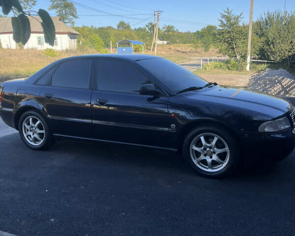 Ауди А4, объемом двигателя 1.6 л и пробегом 290 тыс. км за 2999 $, фото 6 на Automoto.ua