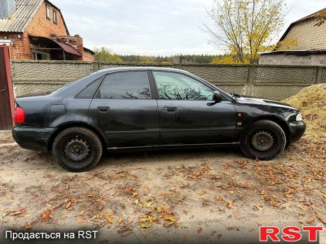 Ауди А4, объемом двигателя 1.6 л и пробегом 365 тыс. км за 2300 $, фото 12 на Automoto.ua