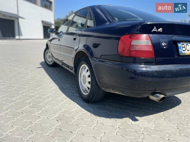 Ауди А4, объемом двигателя 1.6 л и пробегом 288 тыс. км за 2600 $, фото 7 на Automoto.ua