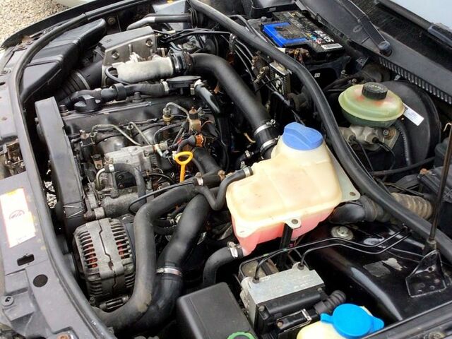 Ауди А4, объемом двигателя 1.9 л и пробегом 330 тыс. км за 2100 $, фото 5 на Automoto.ua