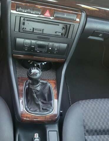 Ауди А4, объемом двигателя 1.9 л и пробегом 370 тыс. км за 4500 $, фото 8 на Automoto.ua