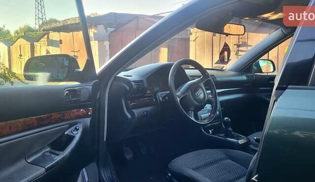Ауди А4, объемом двигателя 1.9 л и пробегом 370 тыс. км за 4500 $, фото 6 на Automoto.ua