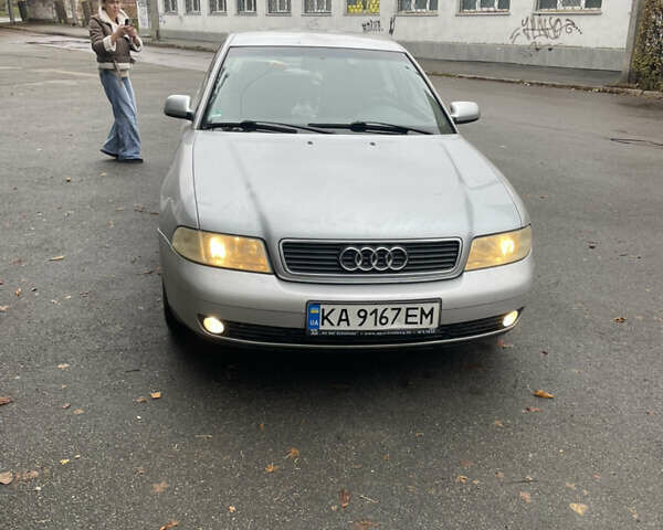 Ауді А4, об'ємом двигуна 1.6 л та пробігом 150 тис. км за 3600 $, фото 1 на Automoto.ua