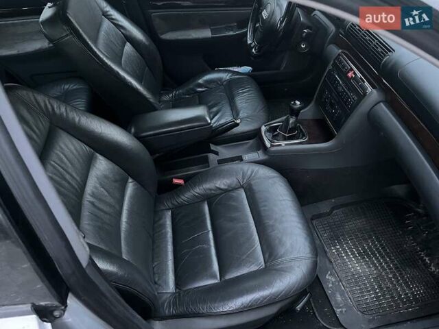 Ауди А4, объемом двигателя 1.9 л и пробегом 430 тыс. км за 4600 $, фото 6 на Automoto.ua