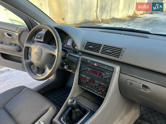 Ауді А4, об'ємом двигуна 2 л та пробігом 300 тис. км за 3850 $, фото 8 на Automoto.ua