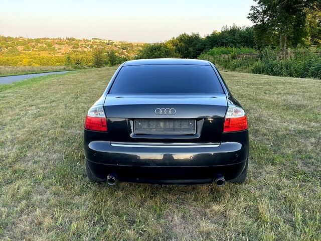 Ауди А4, объемом двигателя 3 л и пробегом 269 тыс. км за 4300 $, фото 4 на Automoto.ua