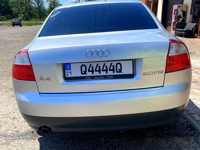 Ауди А4, объемом двигателя 2 л и пробегом 258 тыс. км за 5600 $, фото 3 на Automoto.ua