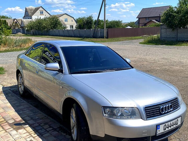 Ауди А4, объемом двигателя 2 л и пробегом 258 тыс. км за 5600 $, фото 2 на Automoto.ua
