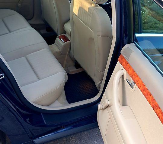Ауди А4, объемом двигателя 1.8 л и пробегом 264 тыс. км за 6300 $, фото 4 на Automoto.ua