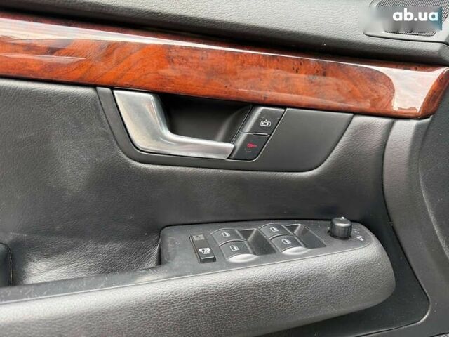 Ауді А4, об'ємом двигуна 2 л та пробігом 284 тис. км за 7800 $, фото 17 на Automoto.ua