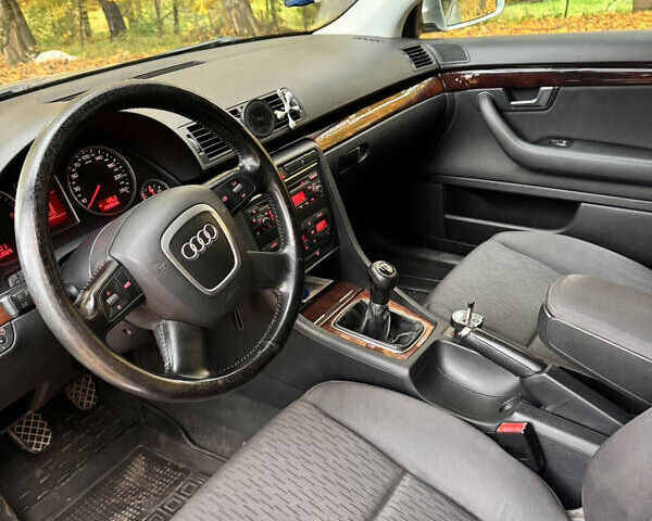 Ауди А4, объемом двигателя 2 л и пробегом 210 тыс. км за 6700 $, фото 6 на Automoto.ua