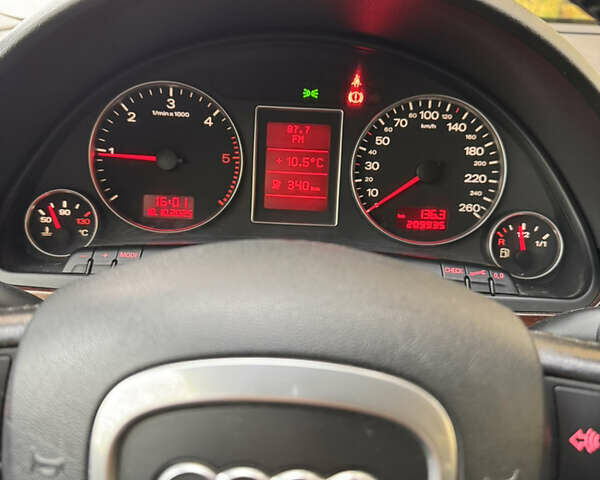 Ауди А4, объемом двигателя 2 л и пробегом 210 тыс. км за 6700 $, фото 7 на Automoto.ua