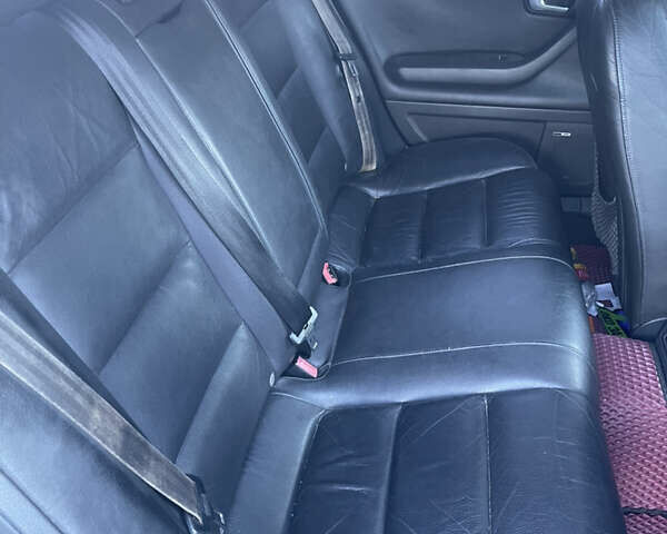 Ауді А4, об'ємом двигуна 2 л та пробігом 317 тис. км за 5700 $, фото 7 на Automoto.ua