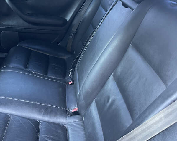 Ауді А4, об'ємом двигуна 2 л та пробігом 317 тис. км за 5700 $, фото 4 на Automoto.ua