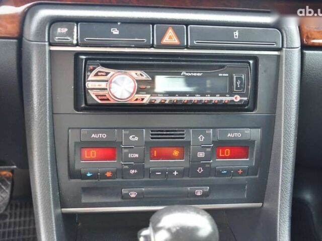 Ауді А4, об'ємом двигуна 2 л та пробігом 260 тис. км за 5999 $, фото 6 на Automoto.ua