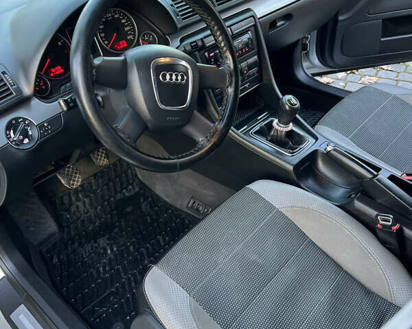 Ауді А4, об'ємом двигуна 1.6 л та пробігом 313 тис. км за 6000 $, фото 11 на Automoto.ua