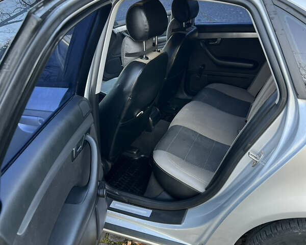 Ауді А4, об'ємом двигуна 1.6 л та пробігом 313 тис. км за 6000 $, фото 15 на Automoto.ua