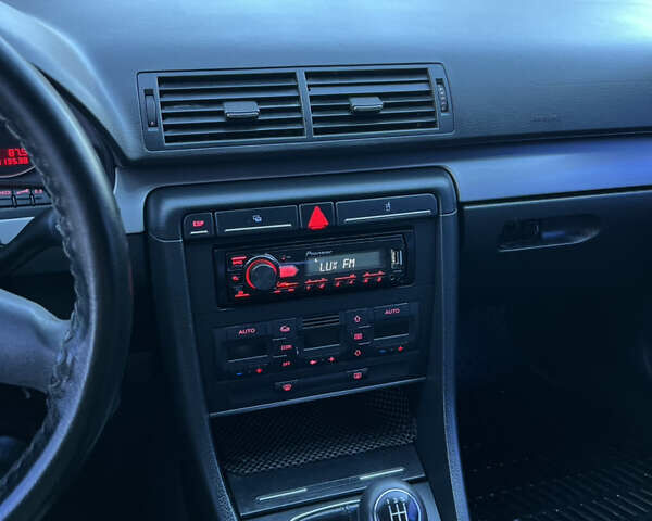 Ауді А4, об'ємом двигуна 1.6 л та пробігом 313 тис. км за 6000 $, фото 19 на Automoto.ua