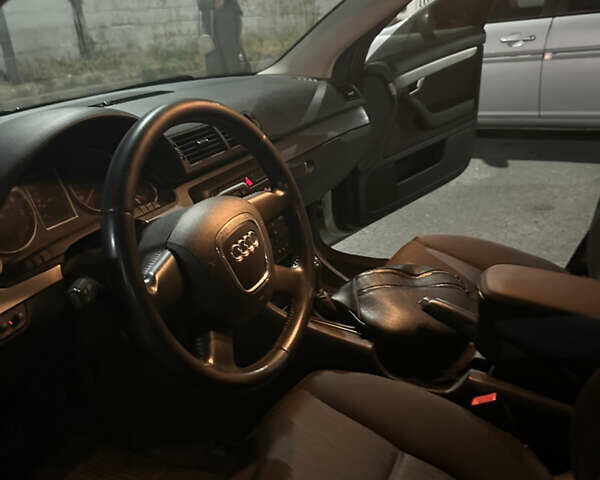 Ауди А4, объемом двигателя 1.6 л и пробегом 270 тыс. км за 5500 $, фото 13 на Automoto.ua
