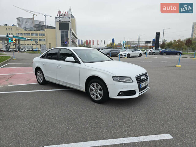 Ауді А4 2009 у Києві на Automoto.ua Ауді А4, об'ємом двигуна 1.8 л та пробігом 295 тис. км за 10400 $, фото 3 на Automoto.ua