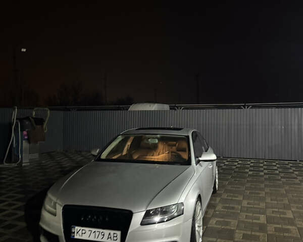 Ауді А4, об'ємом двигуна 2 л та пробігом 305 тис. км за 5700 $, фото 5 на Automoto.ua