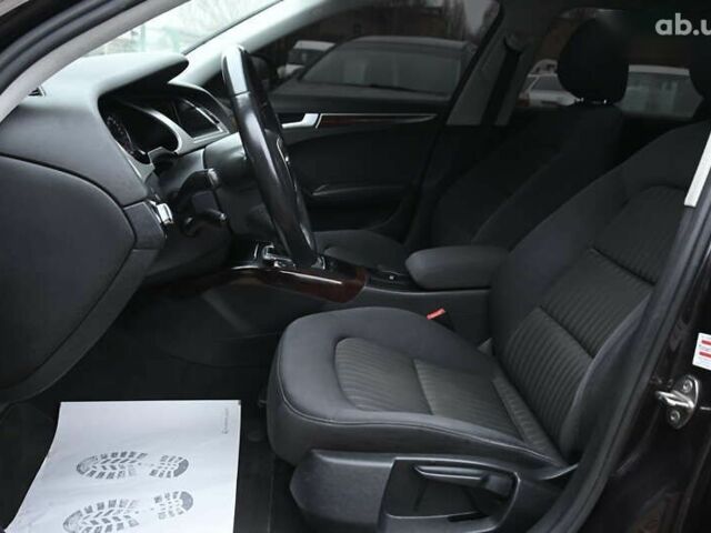 Ауді А4, об'ємом двигуна 2 л та пробігом 240 тис. км за 9350 $, фото 21 на Automoto.ua