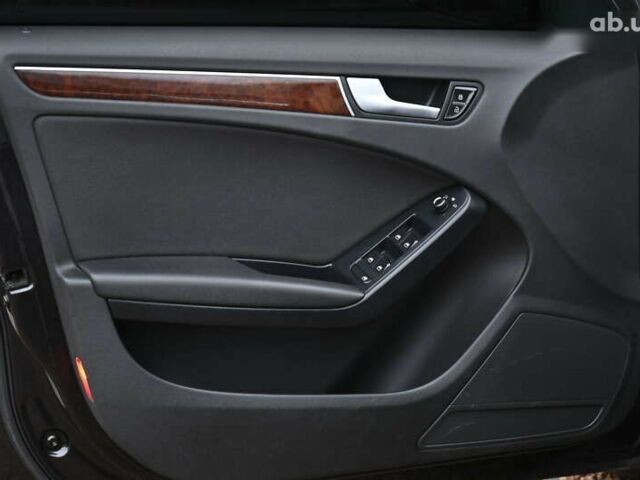 Ауді А4, об'ємом двигуна 2 л та пробігом 240 тис. км за 9350 $, фото 18 на Automoto.ua