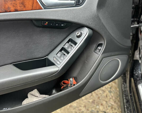 Ауді А4, об'ємом двигуна 2 л та пробігом 220 тис. км за 9000 $, фото 5 на Automoto.ua