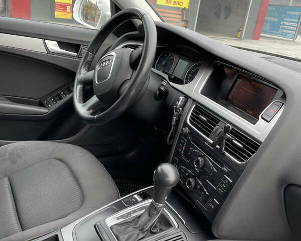 Ауди А4, объемом двигателя 1.8 л и пробегом 145 тыс. км за 10500 $, фото 25 на Automoto.ua