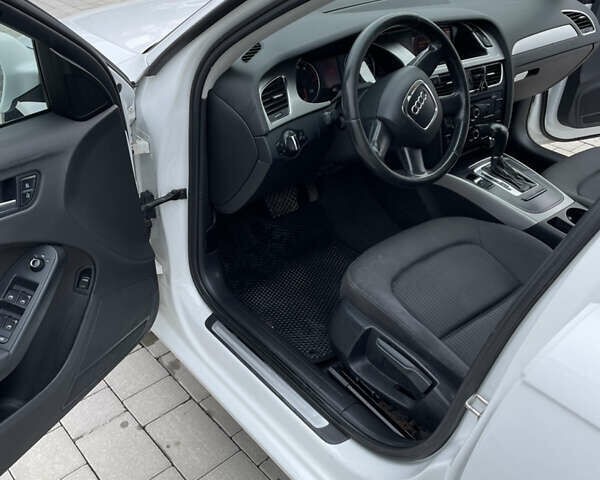 Ауди А4, объемом двигателя 1.8 л и пробегом 145 тыс. км за 10500 $, фото 28 на Automoto.ua
