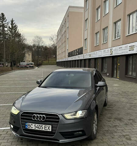 Ауди А4, объемом двигателя 2 л и пробегом 249 тыс. км за 12700 $, фото 2 на Automoto.ua
