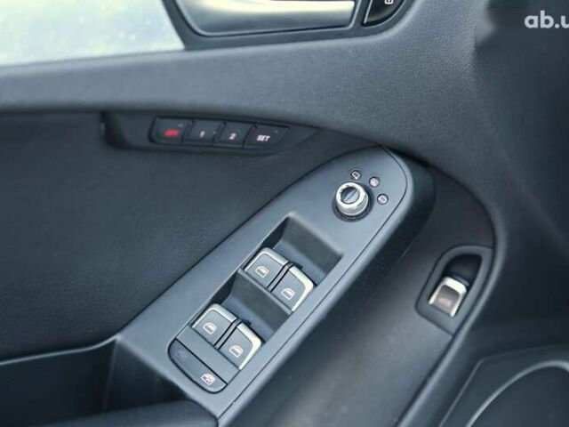 Ауді А4, об'ємом двигуна 2 л та пробігом 265 тис. км за 10300 $, фото 21 на Automoto.ua