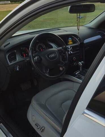 Ауди А4, объемом двигателя 1.98 л и пробегом 213 тыс. км за 16000 $, фото 5 на Automoto.ua
