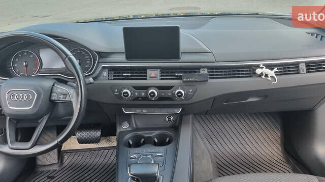 Ауди А4, объемом двигателя 1.4 л и пробегом 78 тыс. км за 18500 $, фото 11 на Automoto.ua