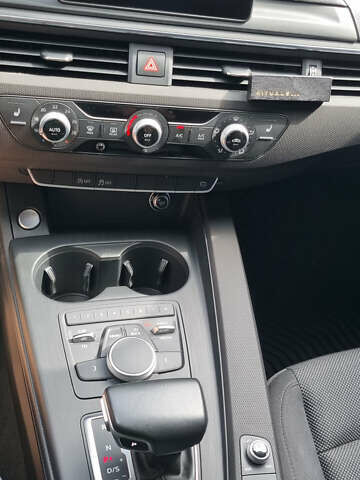 Ауди А4, объемом двигателя 1.4 л и пробегом 78 тыс. км за 18500 $, фото 6 на Automoto.ua