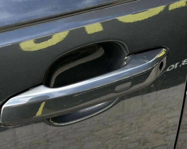 Ауди А4, объемом двигателя 2 л и пробегом 195 тыс. км за 13900 $, фото 4 на Automoto.ua