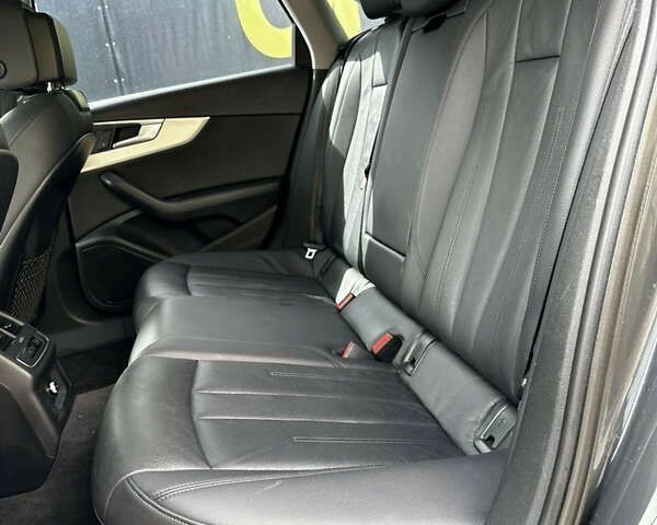 Ауди А4, объемом двигателя 2 л и пробегом 195 тыс. км за 13900 $, фото 13 на Automoto.ua