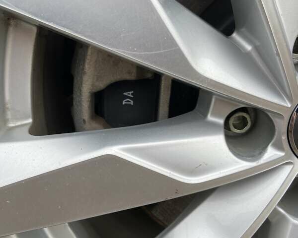 Ауді А4, об'ємом двигуна 2 л та пробігом 230 тис. км за 15690 $, фото 9 на Automoto.ua