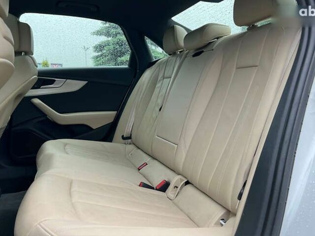 Ауди А4, объемом двигателя 2 л и пробегом 140 тыс. км за 19999 $, фото 12 на Automoto.ua