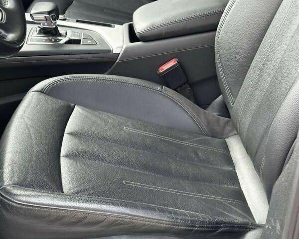 Ауди А4, объемом двигателя 2 л и пробегом 195 тыс. км за 13900 $, фото 6 на Automoto.ua