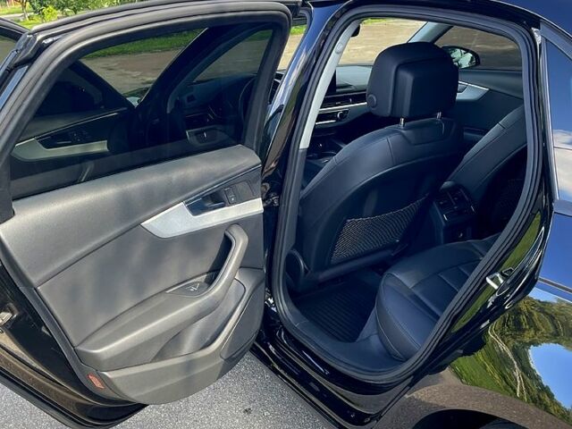Ауди А4, объемом двигателя 2 л и пробегом 120 тыс. км за 18800 $, фото 7 на Automoto.ua