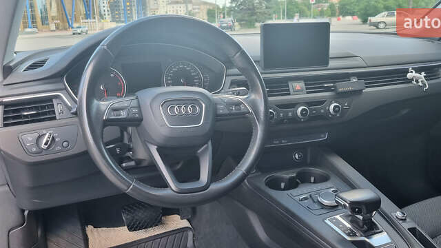 Ауди А4, объемом двигателя 1.4 л и пробегом 78 тыс. км за 18500 $, фото 13 на Automoto.ua