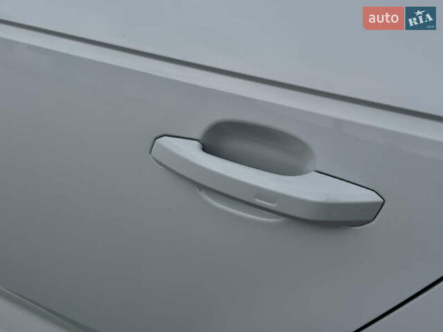 Ауди А4, объемом двигателя 2 л и пробегом 125 тыс. км за 17700 $, фото 42 на Automoto.ua